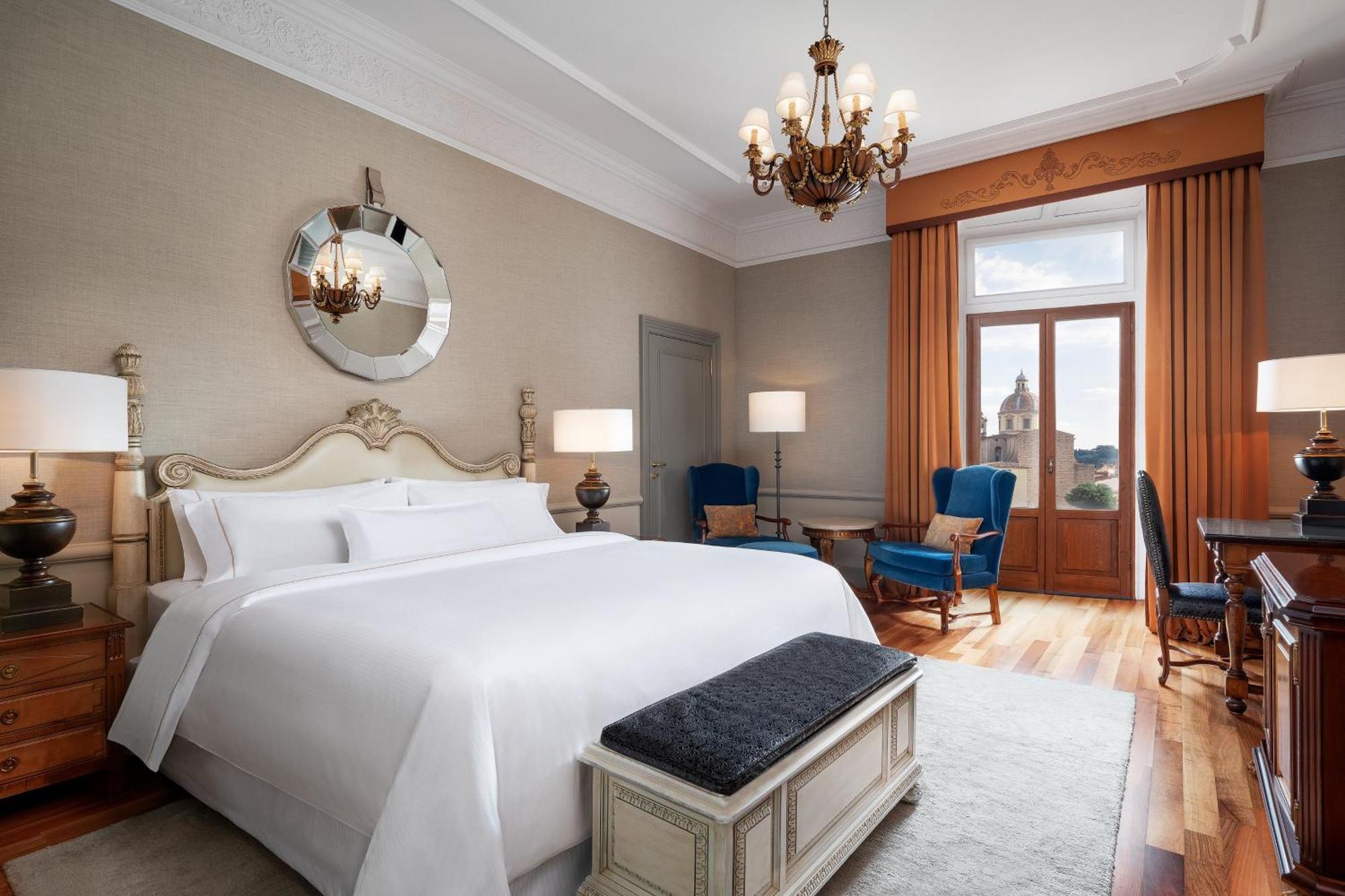The Excelsior, A Luxury Collection Hotel, Hotel 5*
