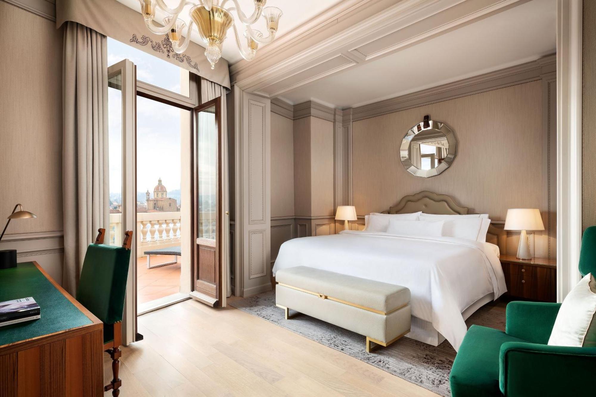 The Excelsior, A Luxury Collection Hotel, Hotel 5*